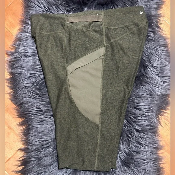 Old Navy High-Waisted Cloud+ 7/8 Leggings Olive Green Leggings Size XL - Picture 6 of 7